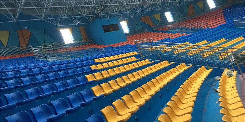 福建龍川集團(tuán)再次攜手綠蛙看臺，巨資打造贛州極地海洋世界