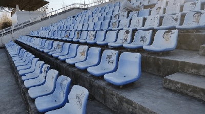 最美風(fēng)景線！老舊體育場(chǎng)座椅重?fù)Q新顏！但根本上要更換新的座椅