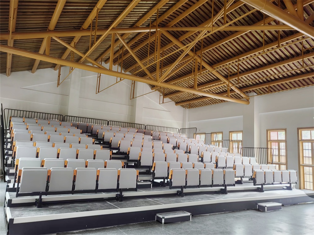 泉州工藝美術(shù)廠伸縮看臺座椅